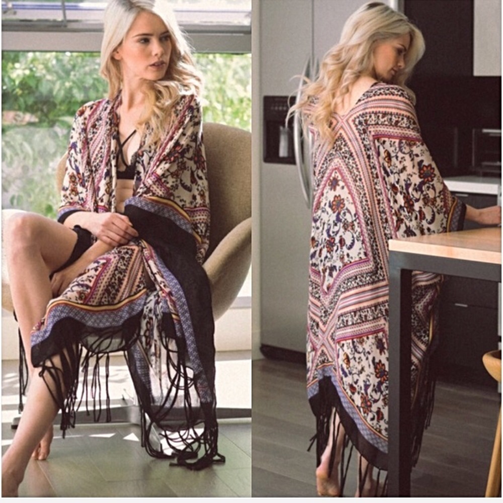 Boho Beautiful Fringe Kimono Wrap Armholes Swim Coverup OSFM 0-18 Tassel - Picture 4 of 6